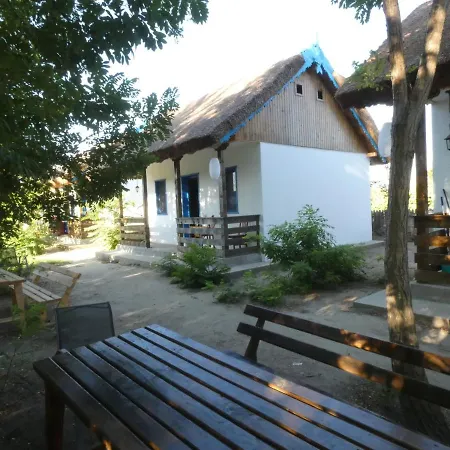 Gradina Aricilor בית נופש